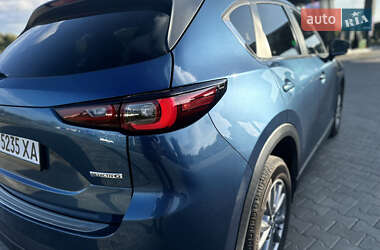 Позашляховик / Кросовер Mazda CX-5 2022 в 