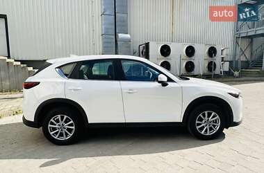 Позашляховик / Кросовер Mazda CX-5 2022 в 