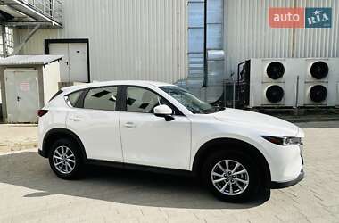 Позашляховик / Кросовер Mazda CX-5 2022 в 