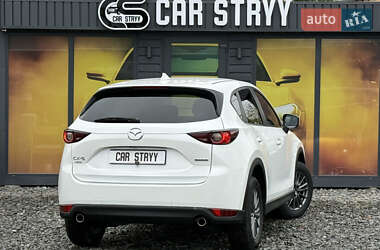 Позашляховик / Кросовер Mazda CX-5 2020 в 