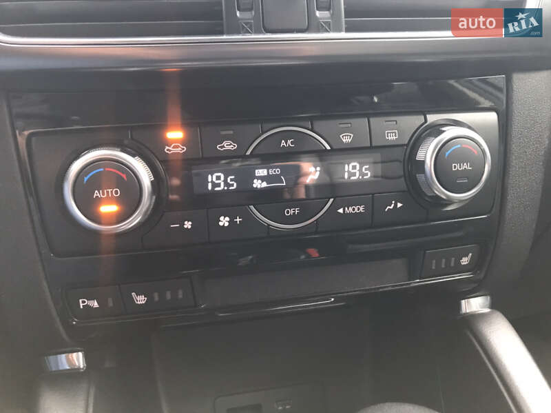 Позашляховик / Кросовер Mazda CX-5 2015 в Києві