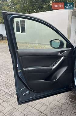 Позашляховик / Кросовер Mazda CX-5 2014 в 