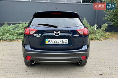 Позашляховик / Кросовер Mazda CX-5 2016 в 