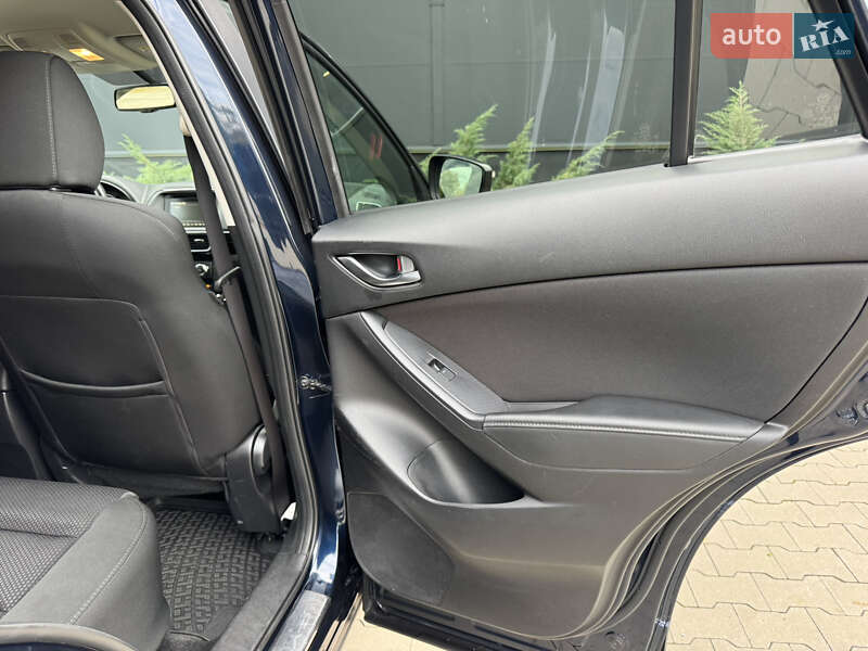 Позашляховик / Кросовер Mazda CX-5 2016 в Києві