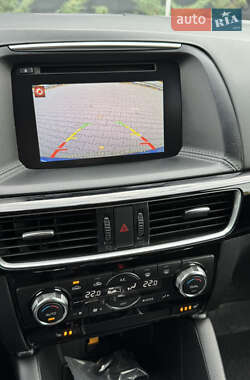 Позашляховик / Кросовер Mazda CX-5 2016 в 