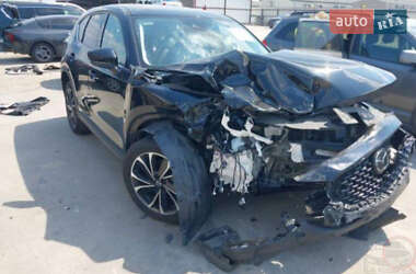Позашляховик / Кросовер Mazda CX-5 2022 в 