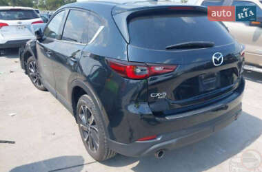 Позашляховик / Кросовер Mazda CX-5 2022 в 