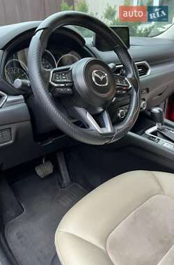 Внедорожник / Кроссовер Mazda CX-5 2018 в 