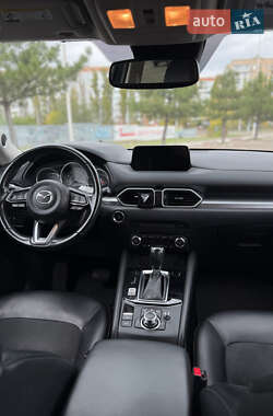 Позашляховик / Кросовер Mazda CX-5 2018 в 