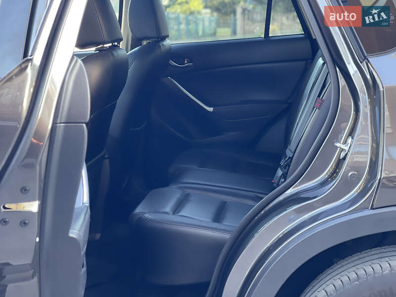 Позашляховик / Кросовер Mazda CX-5 2015 в Дубні