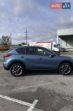 Позашляховик / Кросовер Mazda CX-5 2016 в 