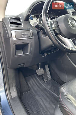Позашляховик / Кросовер Mazda CX-5 2016 в 