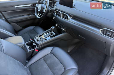Позашляховик / Кросовер Mazda CX-5 2020 в 
