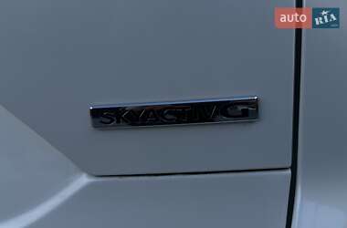 Позашляховик / Кросовер Mazda CX-5 2020 в 