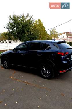 Позашляховик / Кросовер Mazda CX-5 2018 в 