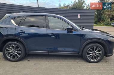 Позашляховик / Кросовер Mazda CX-5 2019 в 