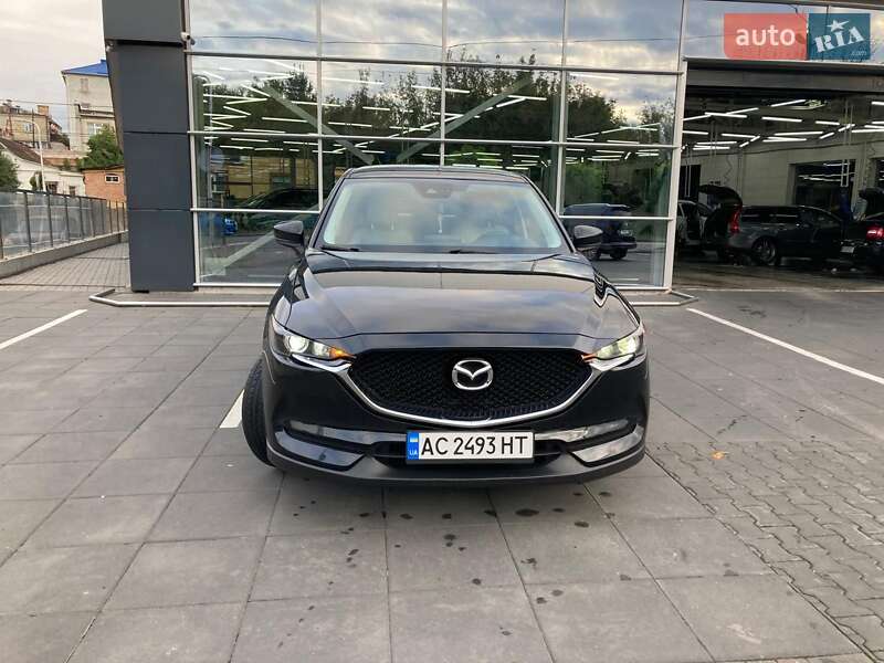 Позашляховик / Кросовер Mazda CX-5 2017 в Луцьку