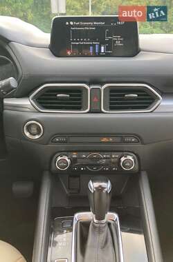 Внедорожник / Кроссовер Mazda CX-5 2017 в 
