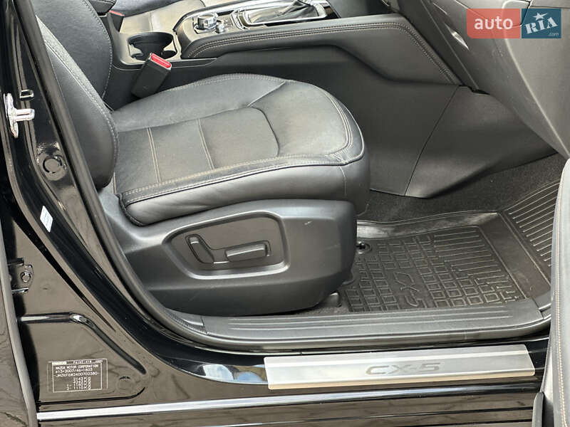 Позашляховик / Кросовер Mazda CX-5 2018 в Дубні