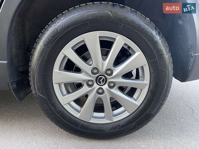 Позашляховик / Кросовер Mazda CX-5 2015 в Новоархангельську