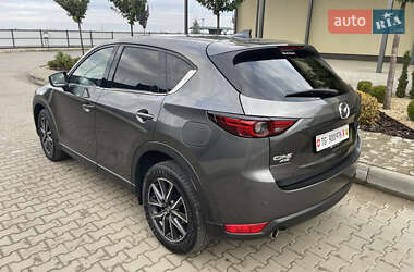 Позашляховик / Кросовер Mazda CX-5 2018 в 