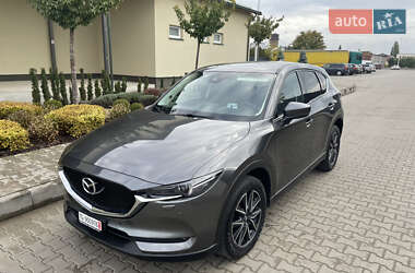 Позашляховик / Кросовер Mazda CX-5 2018 в 