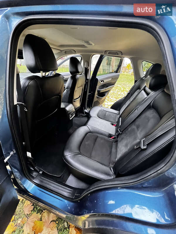Внедорожник / Кроссовер Mazda CX-5 2017 в Киеве