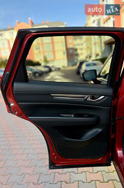 Внедорожник / Кроссовер Mazda CX-5 2023 в 