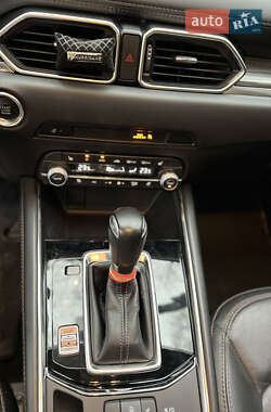 Позашляховик / Кросовер Mazda CX-5 2021 в 