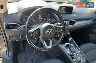 Позашляховик / Кросовер Mazda CX-5 2018 в 