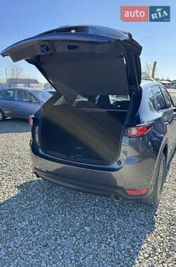 Позашляховик / Кросовер Mazda CX-5 2018 в 