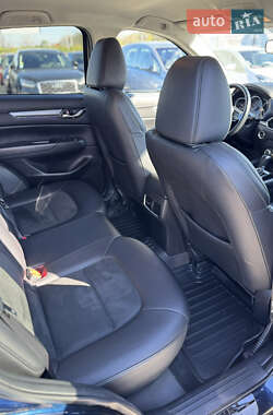 Внедорожник / Кроссовер Mazda CX-5 2018 в 