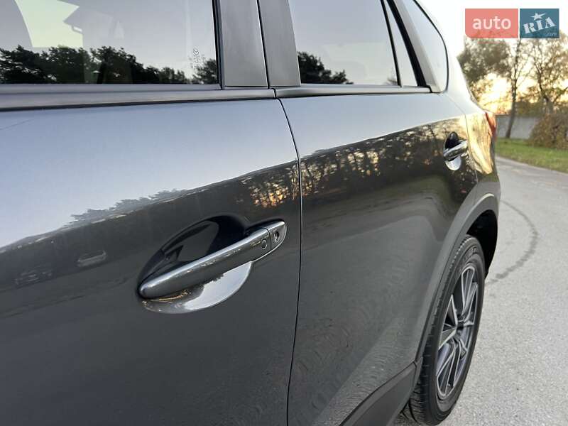 Позашляховик / Кросовер Mazda CX-5 2016 в Радивиліві