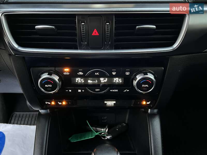 Позашляховик / Кросовер Mazda CX-5 2016 в Радивиліві