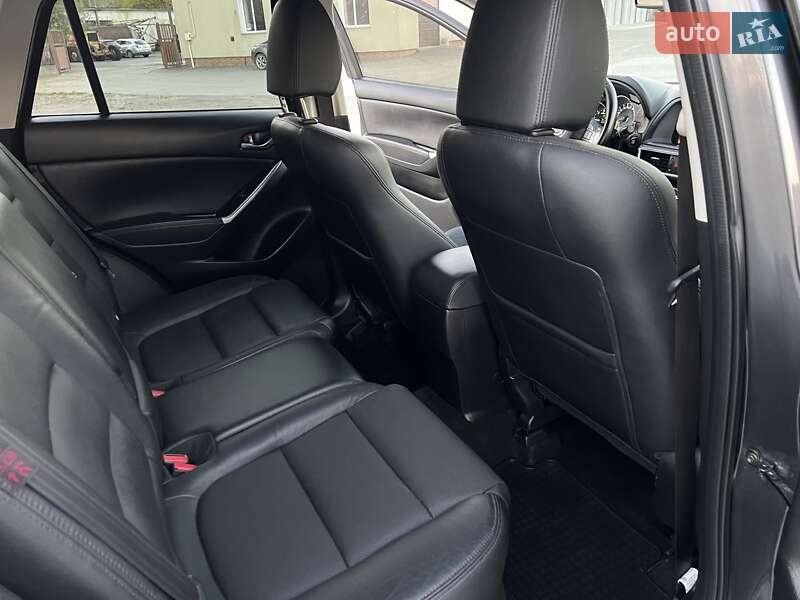Позашляховик / Кросовер Mazda CX-5 2016 в Радивиліві
