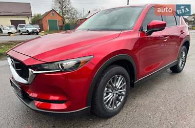 Позашляховик / Кросовер Mazda CX-5 2017 в 