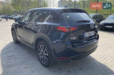 Позашляховик / Кросовер Mazda CX-5 2018 в  фото 11 Позашляховик / Кросовер Mazda CX-5 2018 в