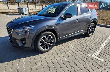 Позашляховик / Кросовер Mazda CX-5 2016 в  фото 11 Позашляховик / Кросовер Mazda CX-5 2016 в