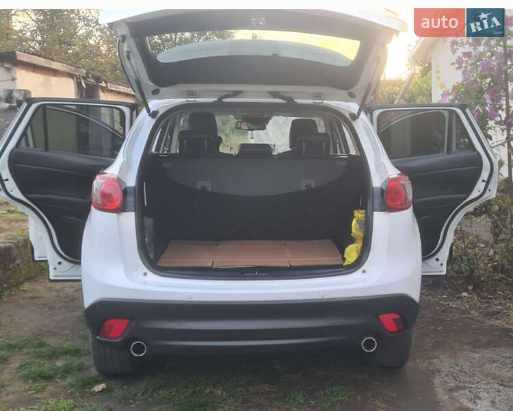 Позашляховик / Кросовер Mazda CX-5 2014 в Чернівцях фото 4 Позашляховик / Кросовер Mazda CX-5 2014 в Чернівцях