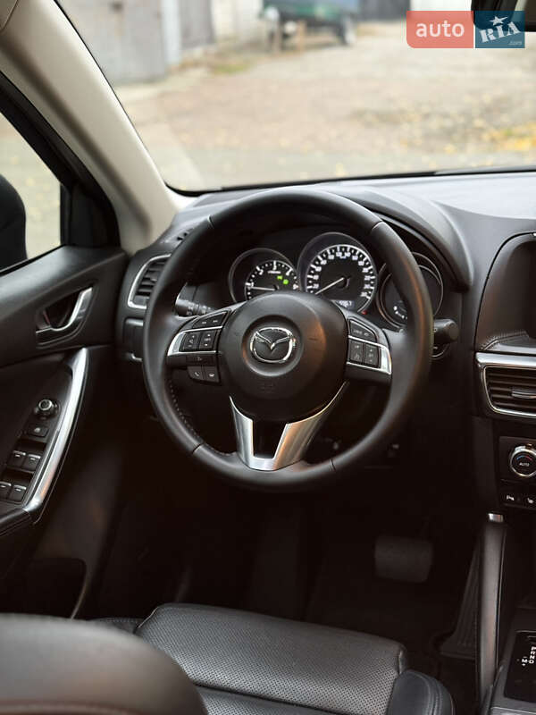 Позашляховик / Кросовер Mazda CX-5 2016 в Чернігові