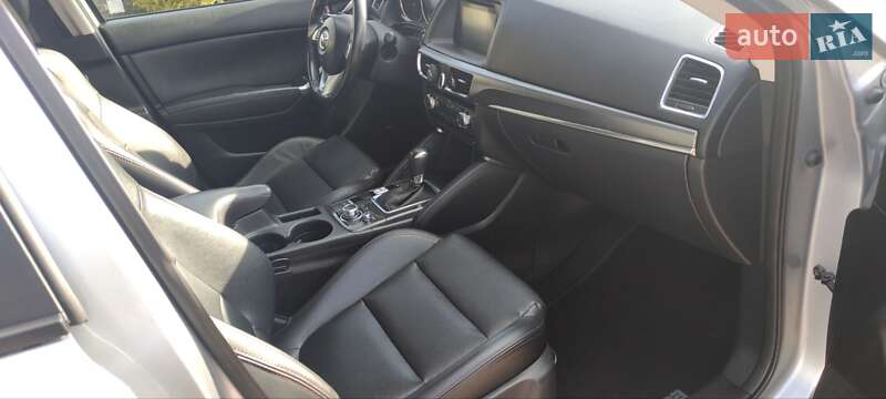 Внедорожник / Кроссовер Mazda CX-5 2016 в Миргороде