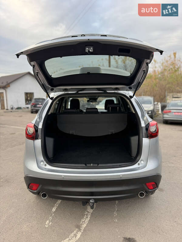 Внедорожник / Кроссовер Mazda CX-5 2016 в Дубно