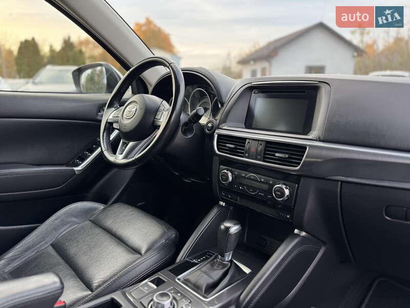 Внедорожник / Кроссовер Mazda CX-5 2016 в Дубно
