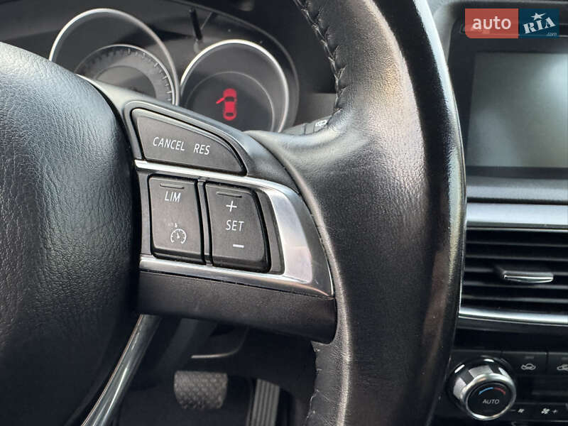 Внедорожник / Кроссовер Mazda CX-5 2016 в Дубно