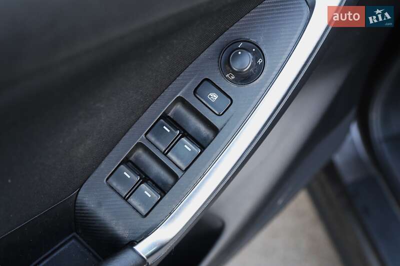 Позашляховик / Кросовер Mazda CX-5 2016 в Києві фото 24 Позашляховик / Кросовер Mazda CX-5 2016 в Києві