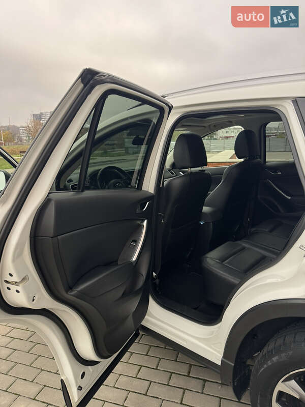 Внедорожник / Кроссовер Mazda CX-5 2016 в Харькове