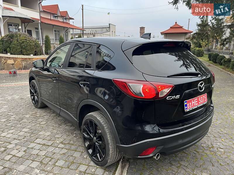 Позашляховик / Кросовер Mazda CX-5 2015 в Золочеві