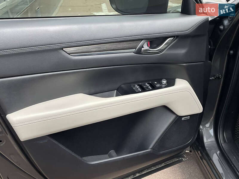 Внедорожник / Кроссовер Mazda CX-5 2018 в Киеве