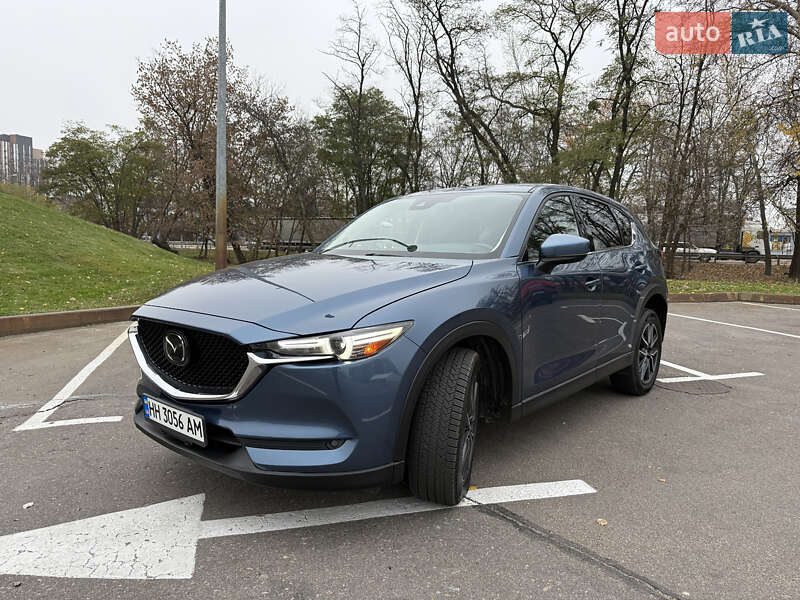 Внедорожник / Кроссовер Mazda CX-5 2017 в Киеве