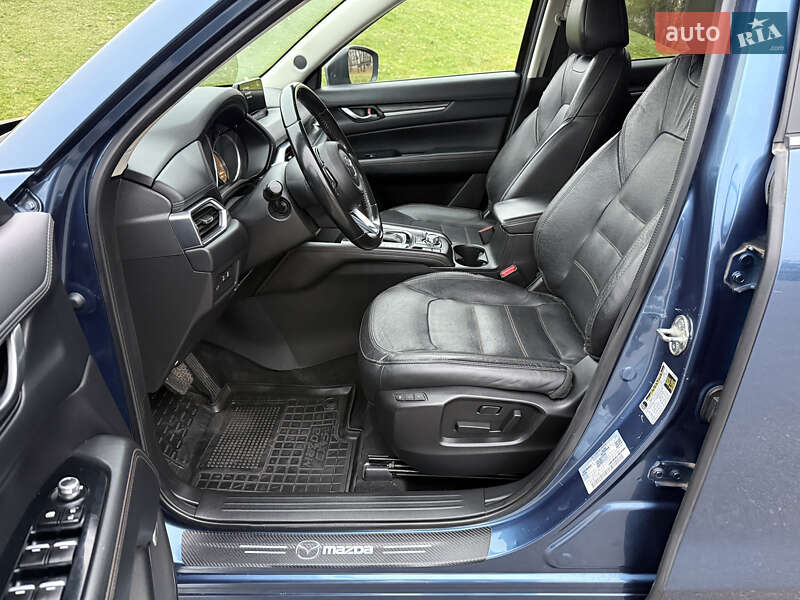 Внедорожник / Кроссовер Mazda CX-5 2017 в Киеве